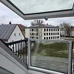Lovely For 2 Apartman
