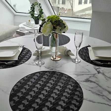 Lovely For 2 Apartman *